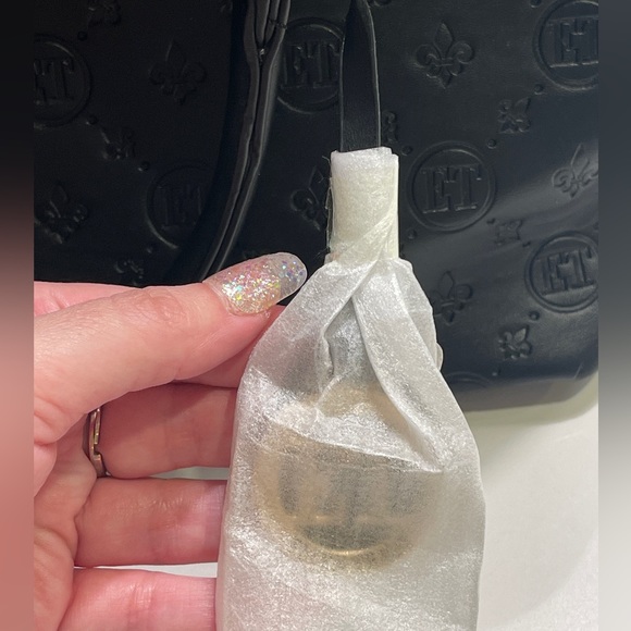 NWT- Ellen Tracy Signature Dome Crossbody Satchel-BLACK - Picture 6 of 15